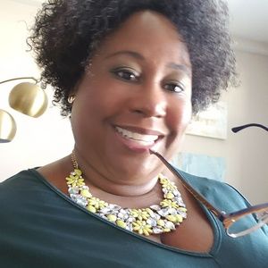 Meet your Posher, Roberta